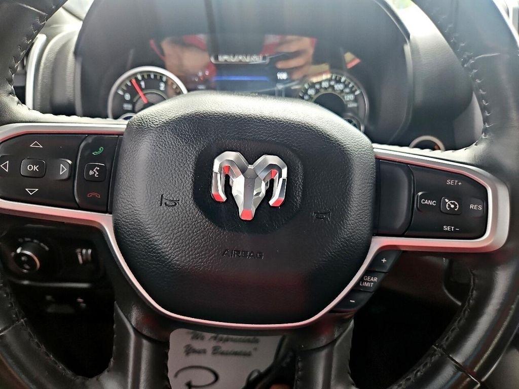 RAM 1500 Big Horn 4x2 Crew Cab 5'7" Box 2022