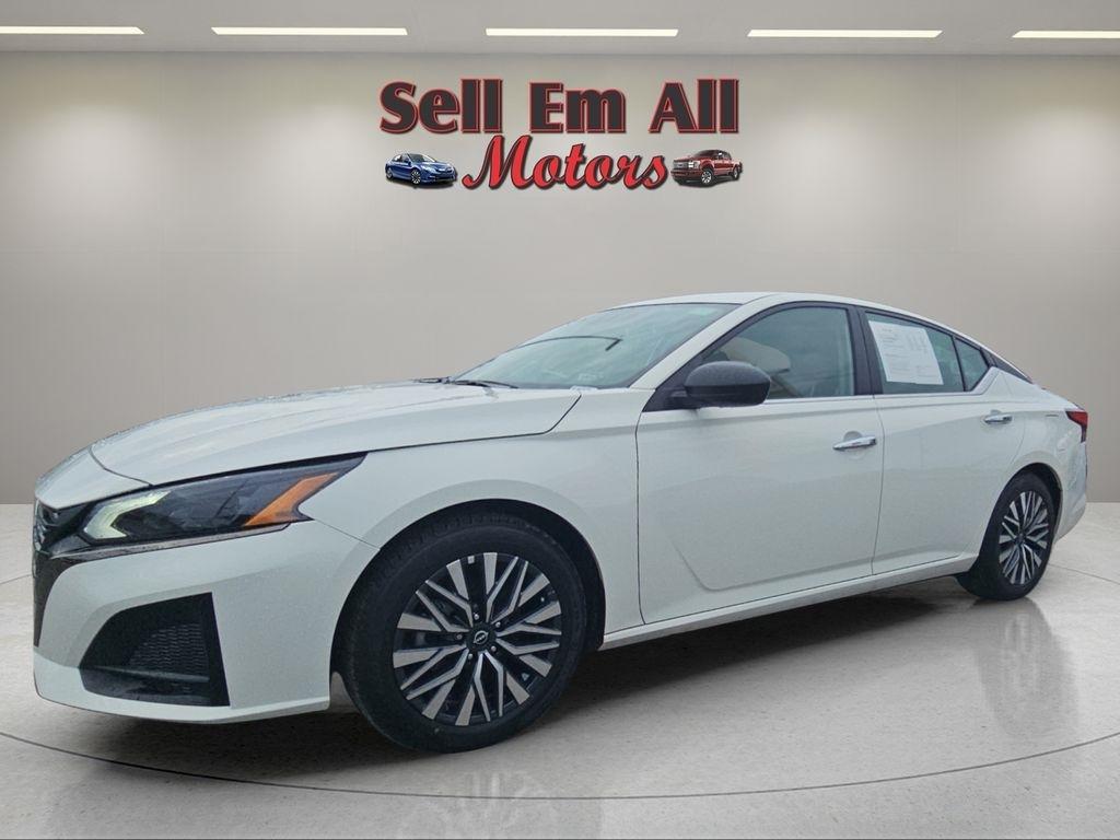 2025 Nissan Altima SV FWD