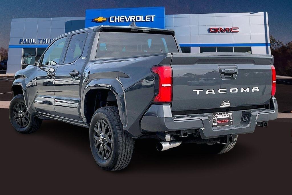 Toyota Tacoma 2WD TRD Sport Double Cab 5' Bed AT (Natl) 2025