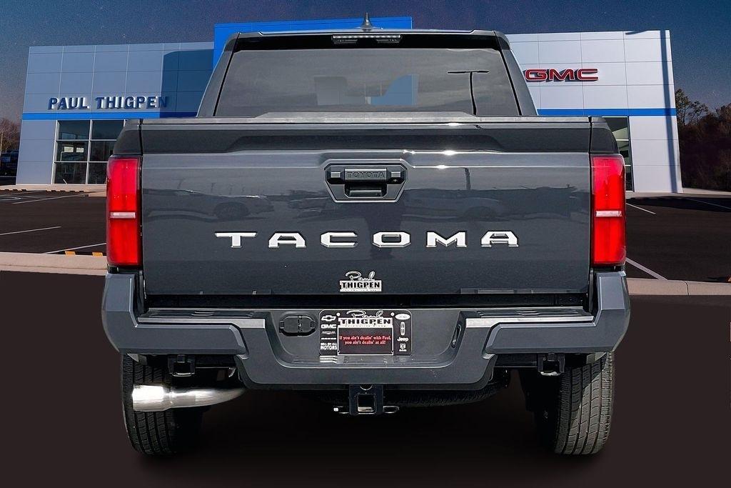 Toyota Tacoma 2WD TRD Sport Double Cab 5' Bed AT (Natl) 2025