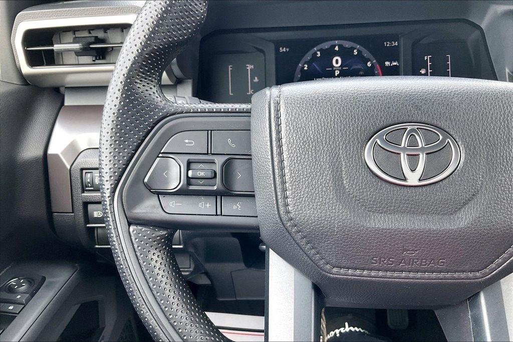 Toyota Tacoma 2WD TRD Sport Double Cab 5' Bed AT (Natl) 2025