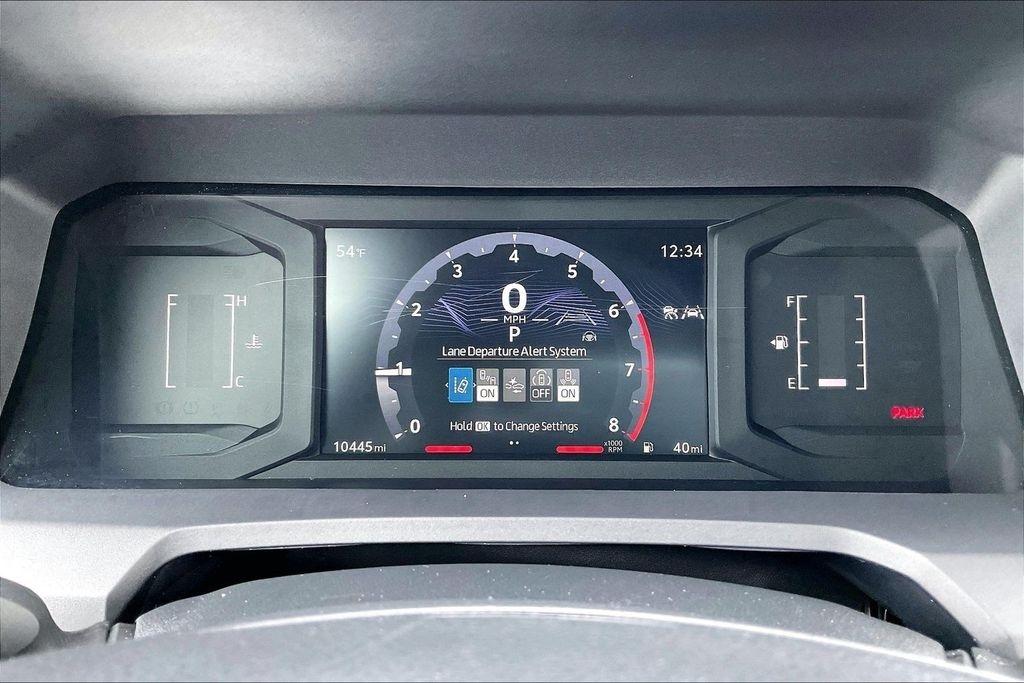 Toyota Tacoma 2WD TRD Sport Double Cab 5' Bed AT (Natl) 2025