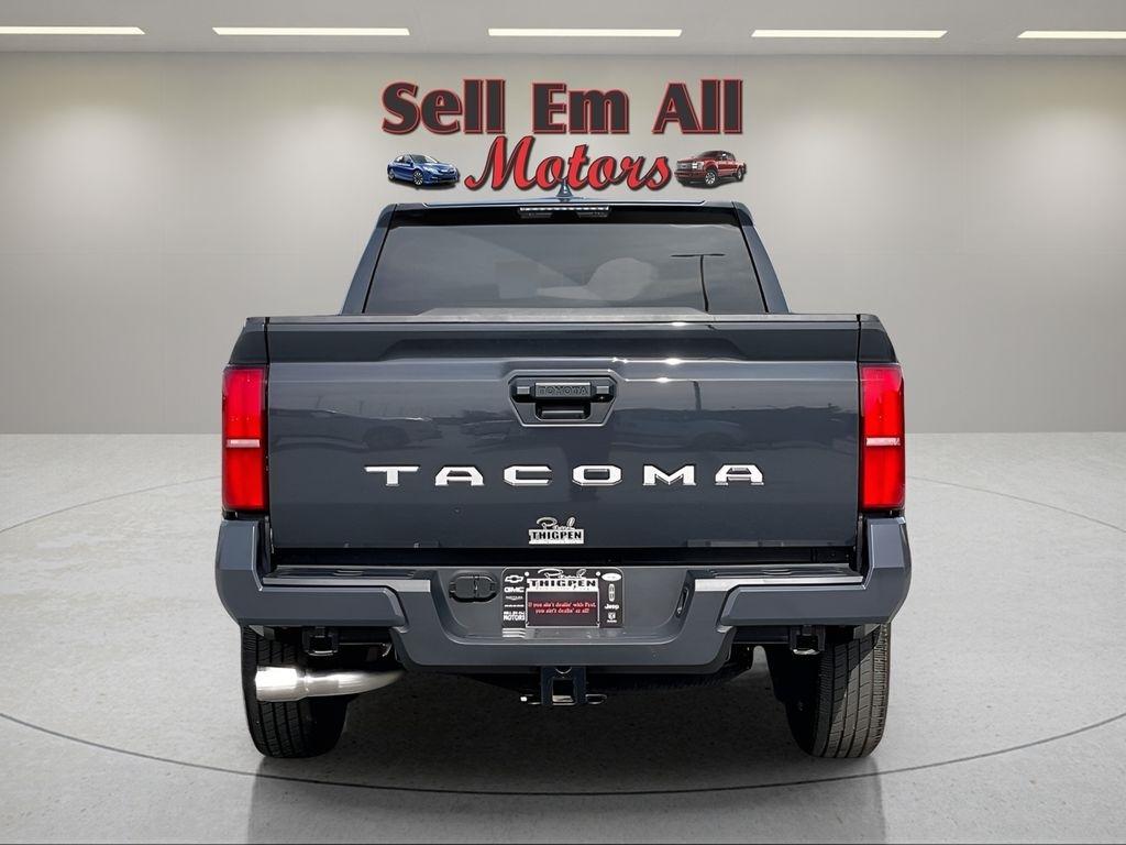 Toyota Tacoma 2WD TRD Sport Double Cab 5' Bed AT (Natl) 2025
