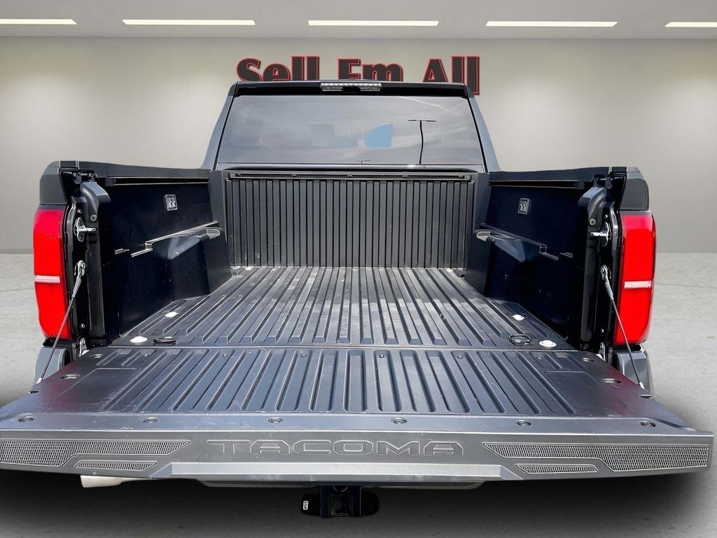 Toyota Tacoma 2WD TRD Sport Double Cab 5' Bed AT (Natl) 2025