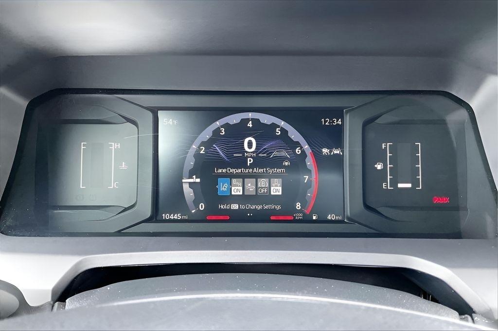 Toyota Tacoma 2WD TRD Sport Double Cab 5' Bed AT (Natl) 2025