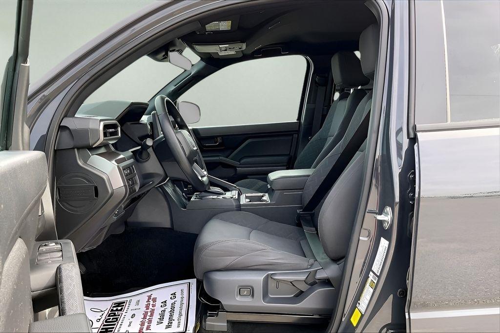 Toyota Tacoma 2WD TRD Sport Double Cab 5' Bed AT (Natl) 2025