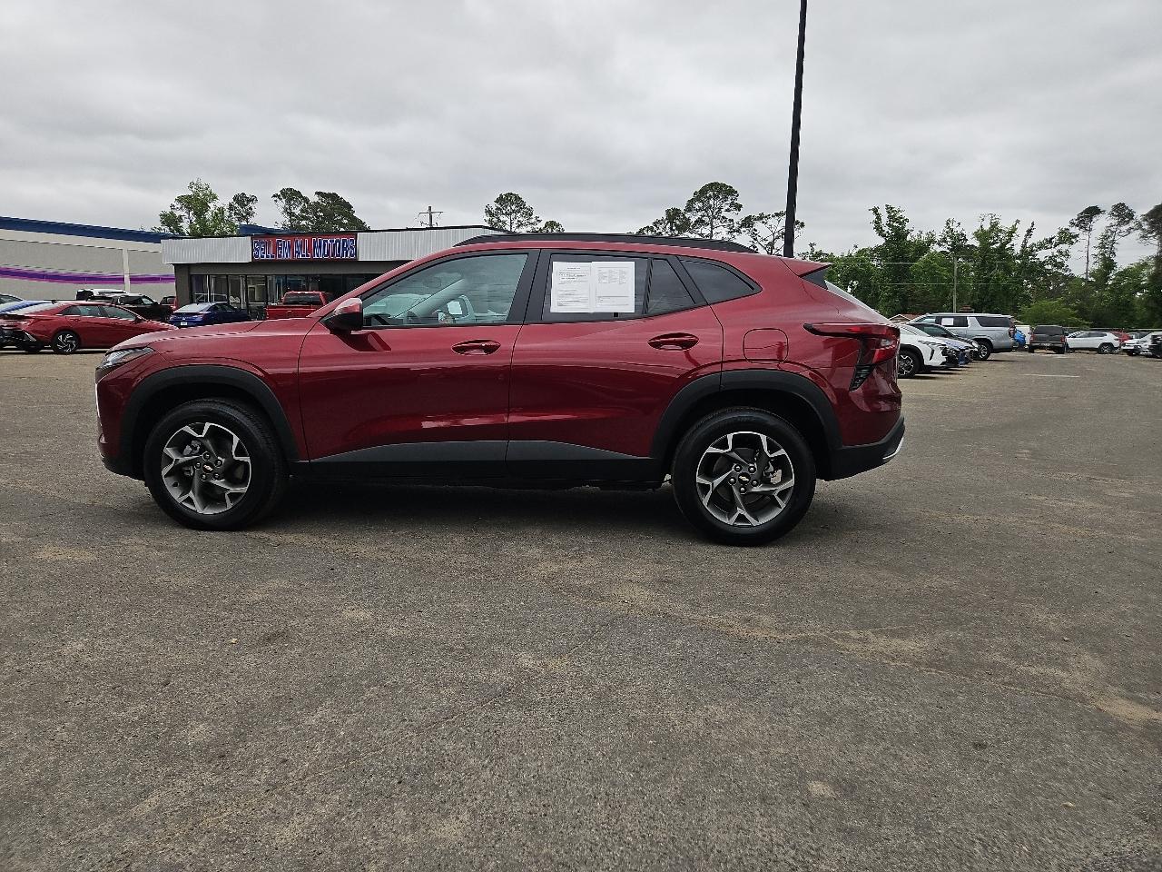 2025 Chevrolet Trax FWD 4dr LT