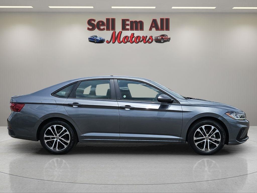 Volkswagen Jetta Sport Auto 2025