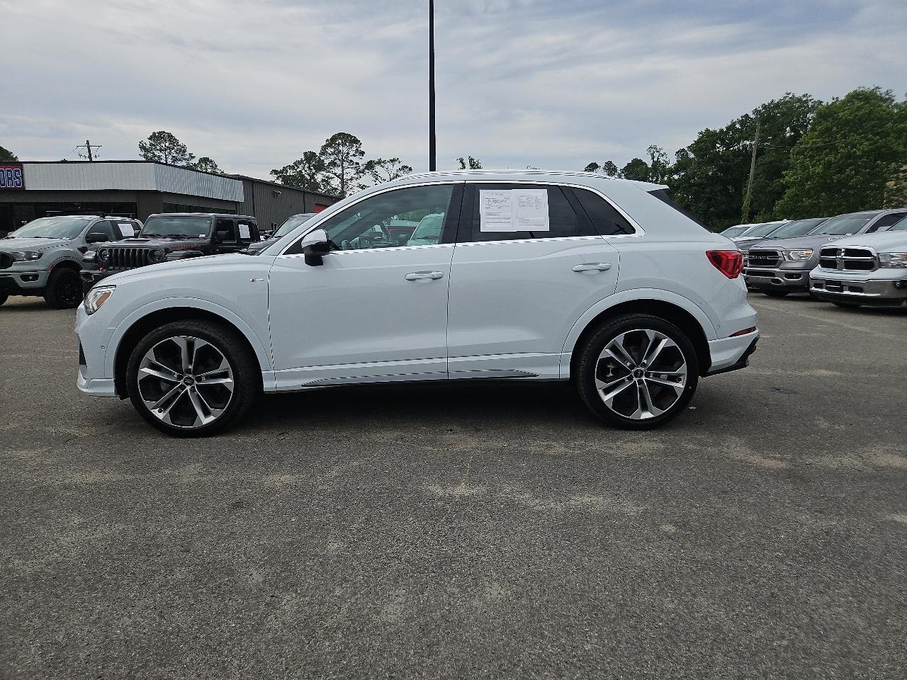2021 Audi Q3 S line Premium Plus 45 TFSI quattro