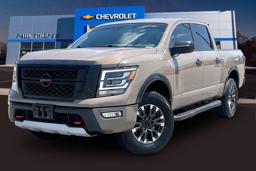 Nissan Titan 4x4 Crew Cab PRO-4X 2022