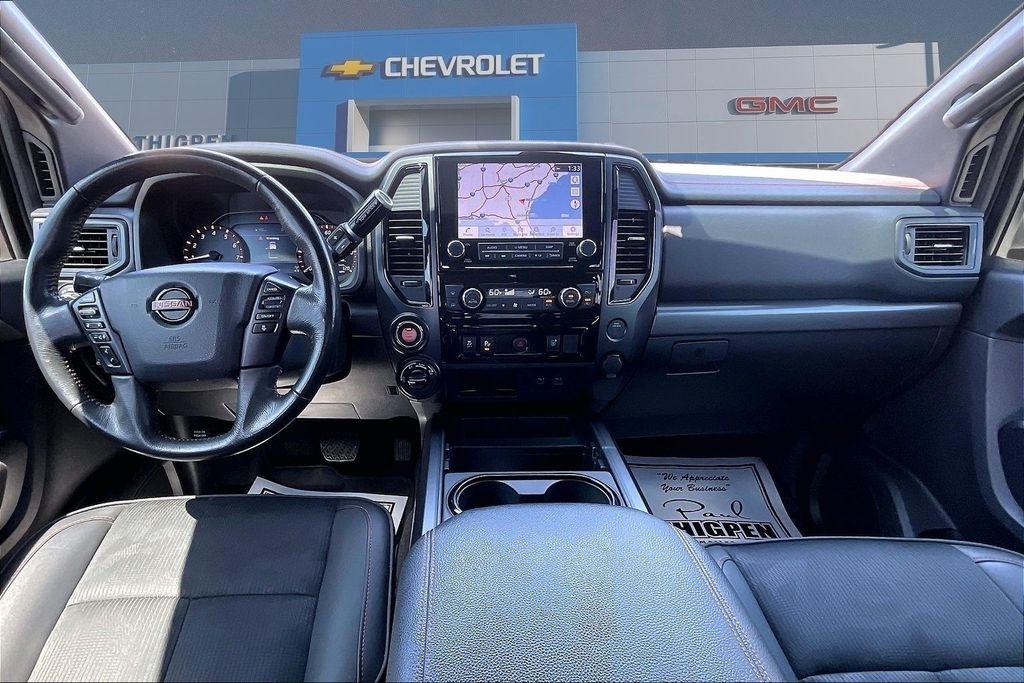 Nissan Titan 4x4 Crew Cab PRO-4X 2022
