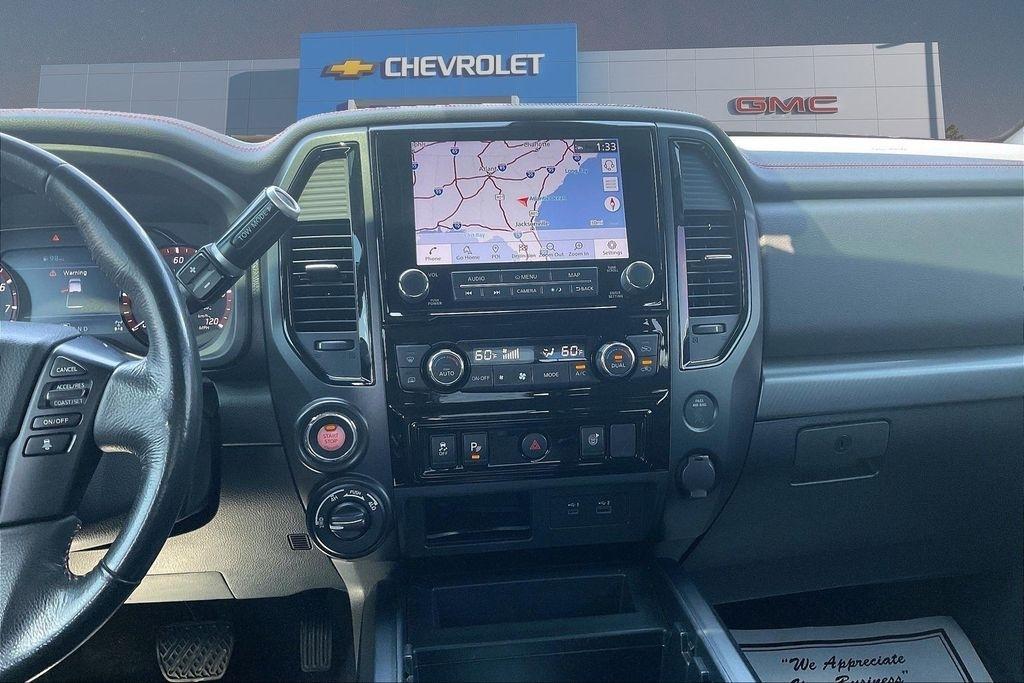 Nissan Titan 4x4 Crew Cab PRO-4X 2022