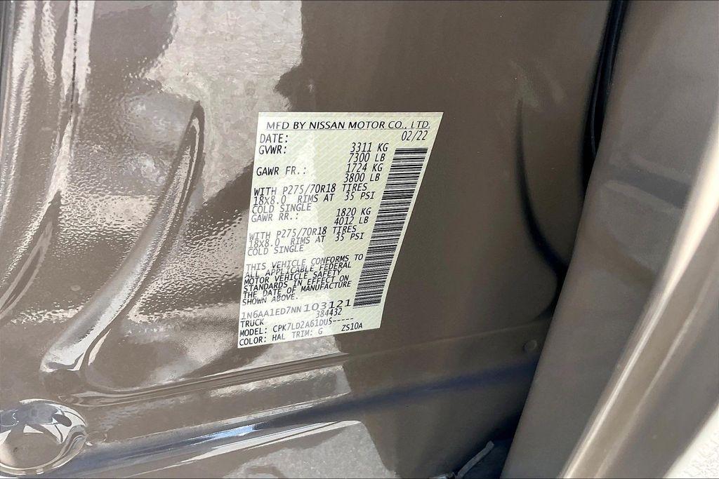 Nissan Titan 4x4 Crew Cab PRO-4X 2022