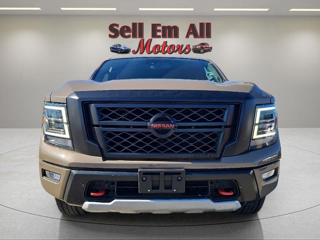 Nissan Titan 4x4 Crew Cab PRO-4X 2022