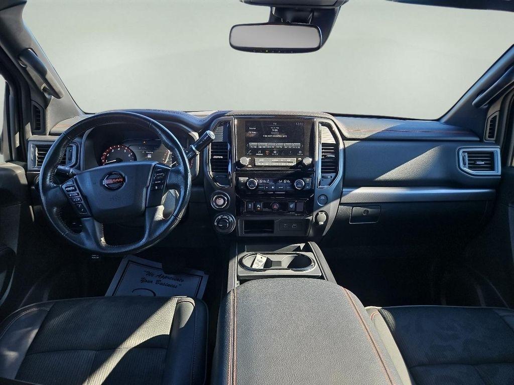 Nissan Titan 4x4 Crew Cab PRO-4X 2022