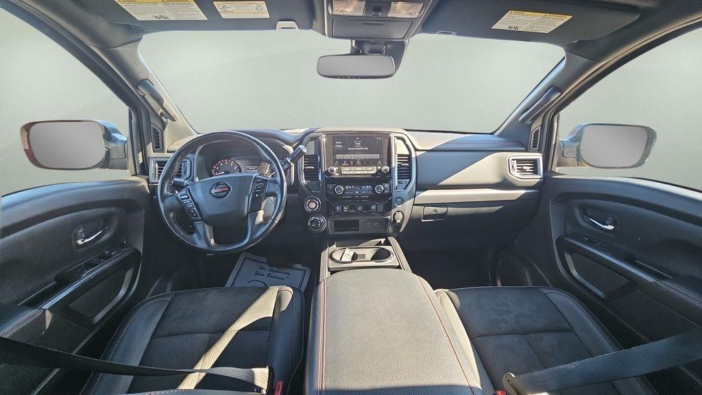 Nissan Titan 4x4 Crew Cab PRO-4X 2022