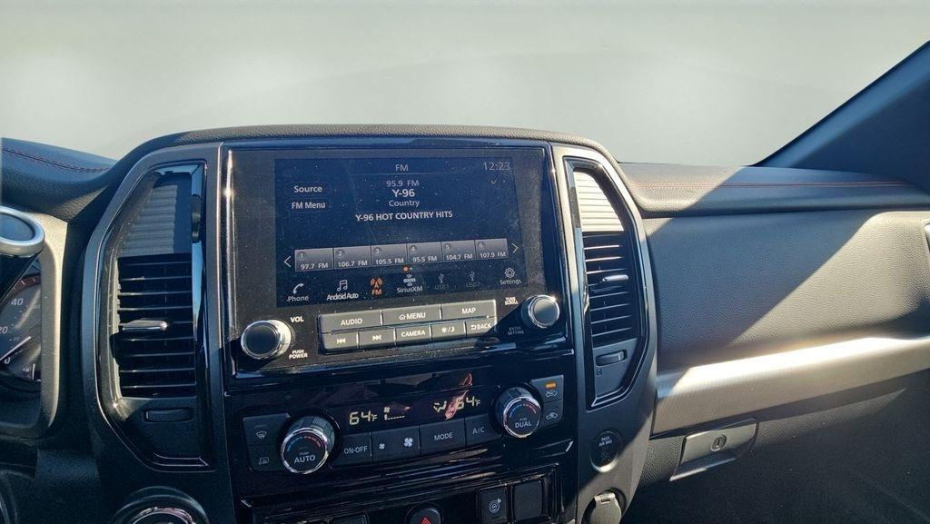 Nissan Titan 4x4 Crew Cab PRO-4X 2022