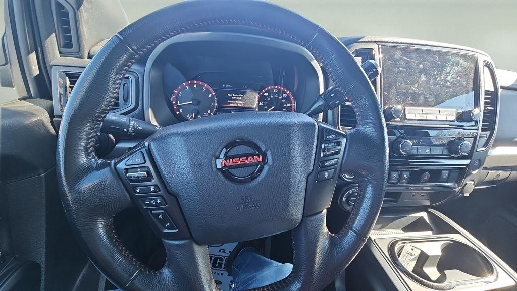 Nissan Titan 4x4 Crew Cab PRO-4X 2022