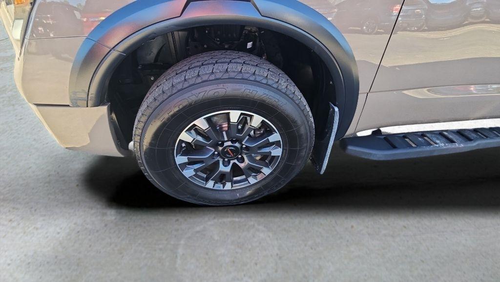 Nissan Titan 4x4 Crew Cab PRO-4X 2022