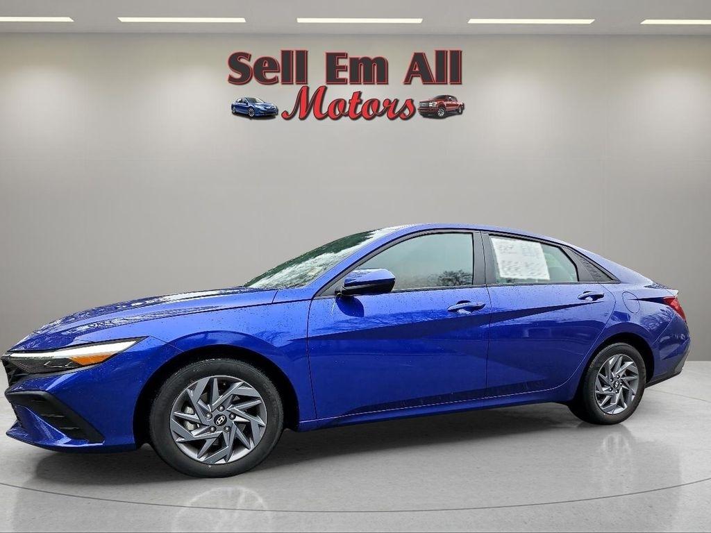 Hyundai Elantra SEL IVT 2024