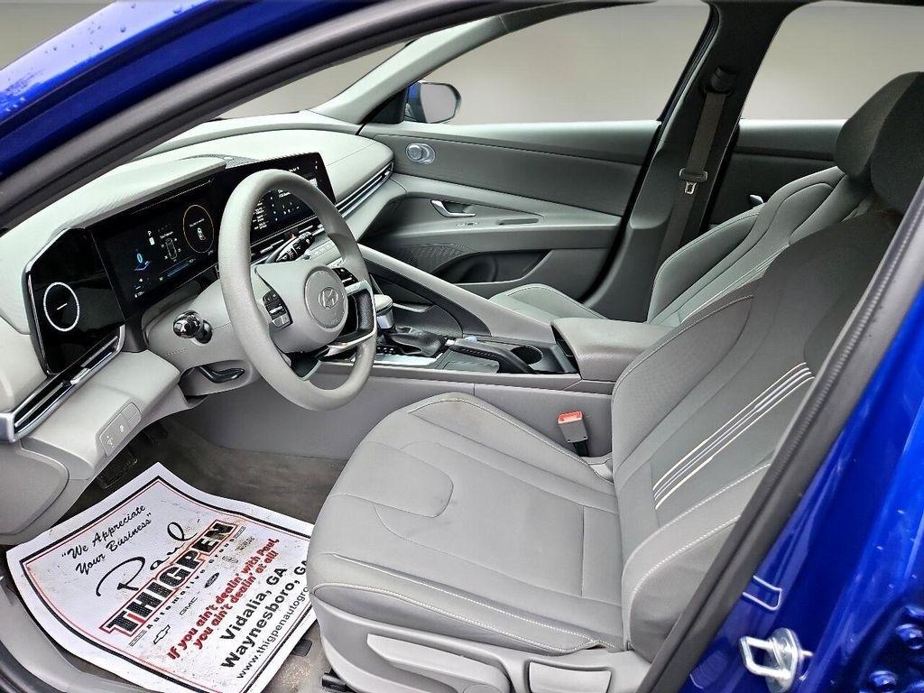 Hyundai Elantra SEL IVT 2024
