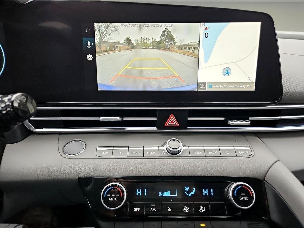 Hyundai Elantra SEL IVT 2024
