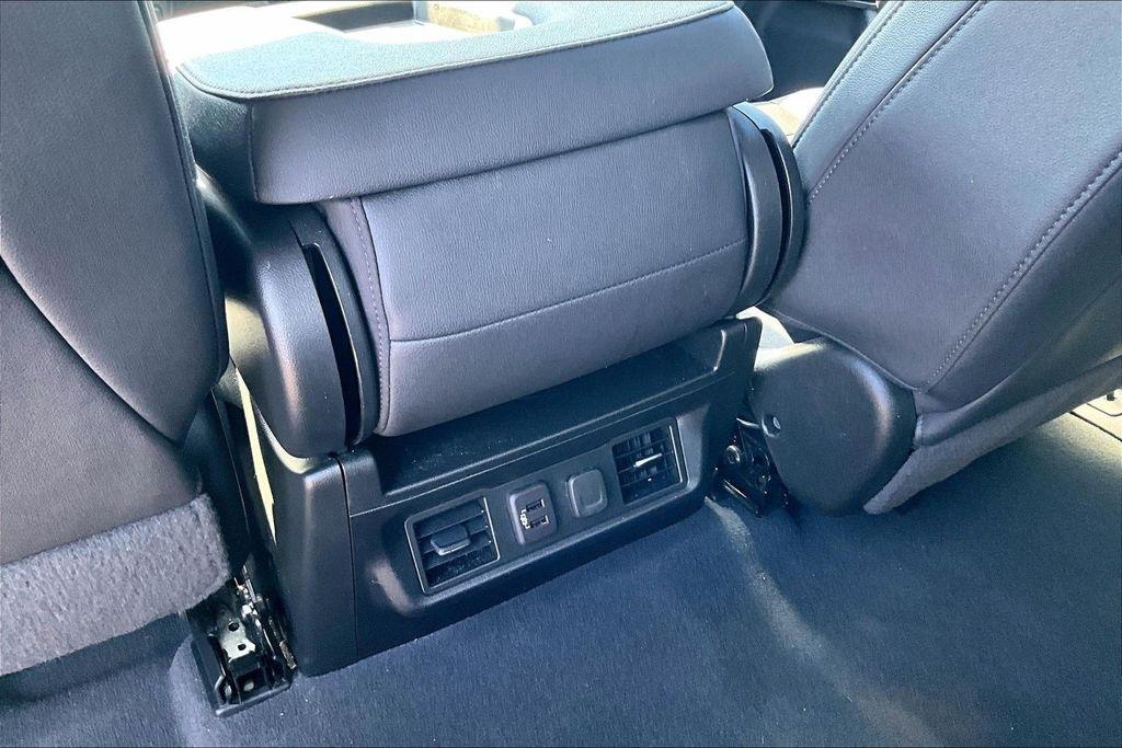 Chevrolet Silverado 3500HD 4WD Crew Cab 172" LTZ 2023
