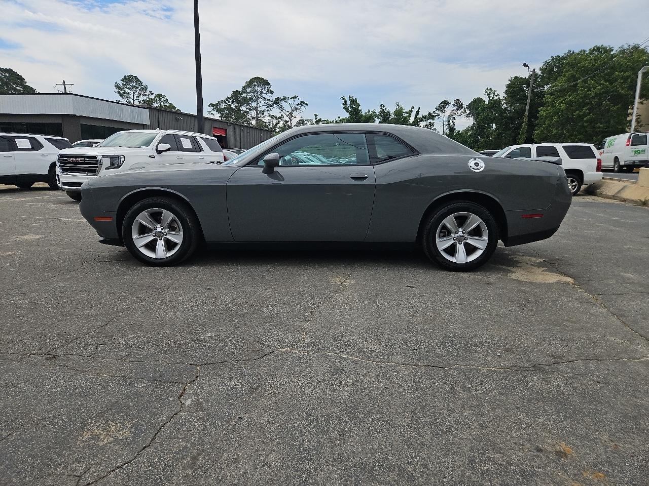 2023 Dodge Challenger SXT RWD