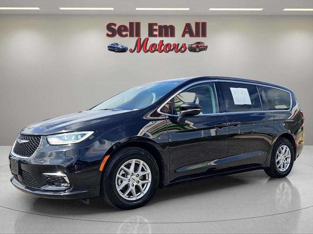 2023 Chrysler Pacifica Touring L FWD