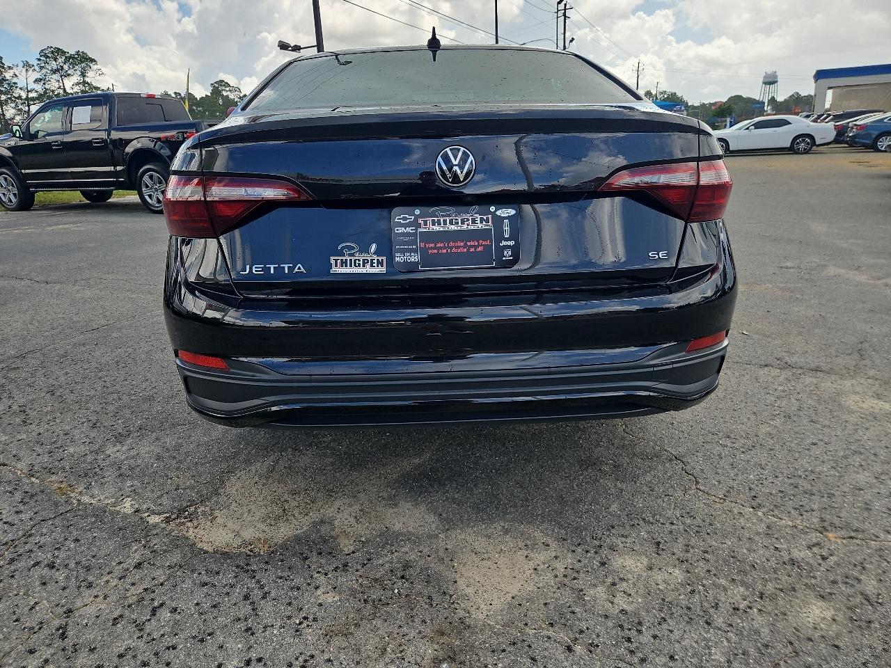 Volkswagen Jetta SE Auto 2024