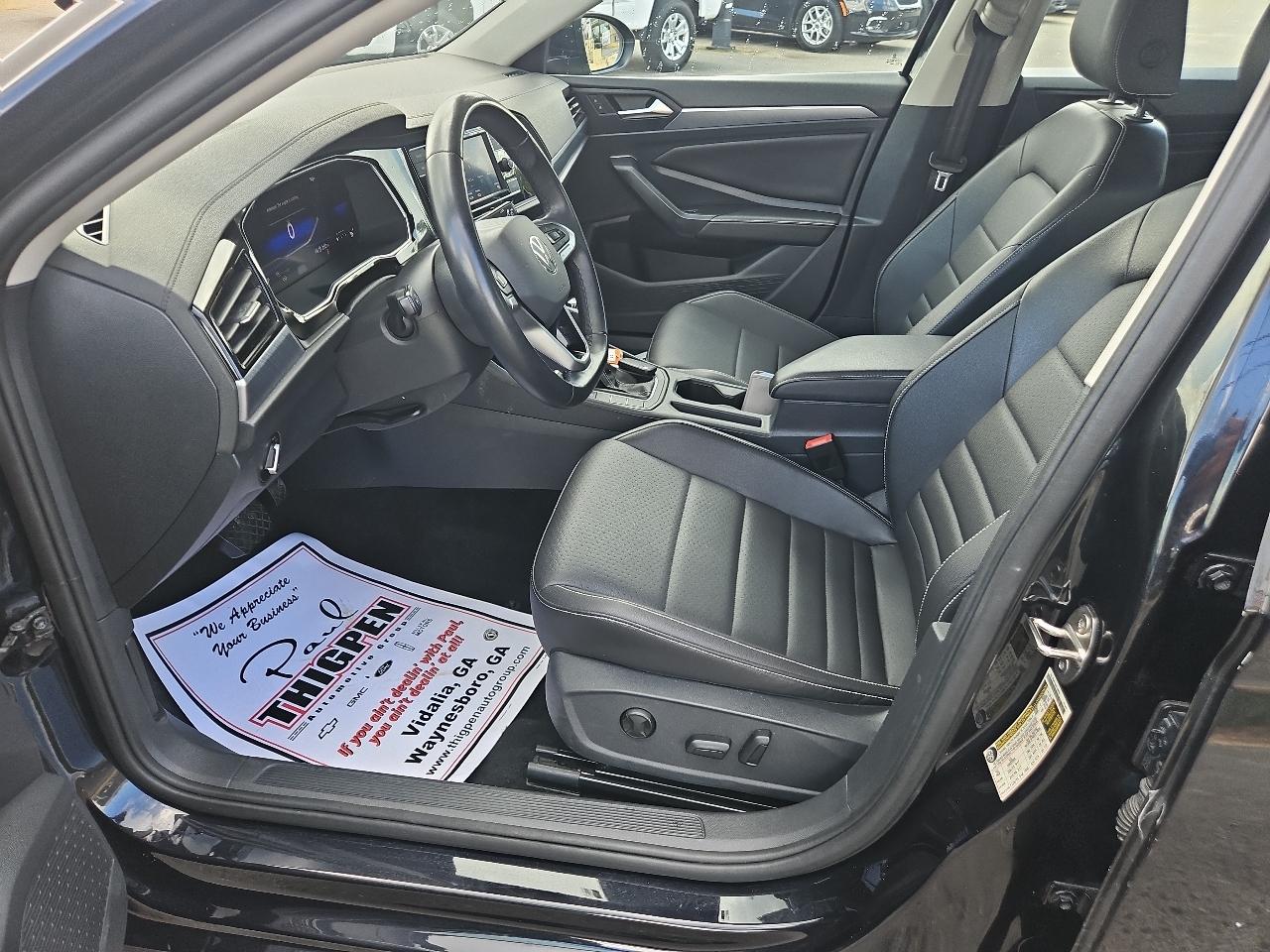 Volkswagen Jetta SE Auto 2024