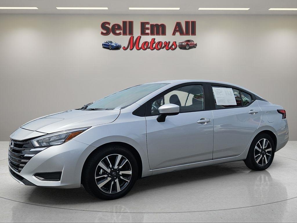 2025 Nissan Versa 1.6 SV CVT's photo
