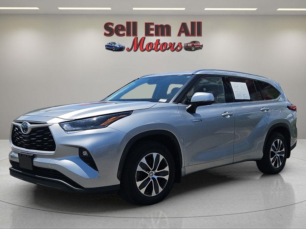 2021 Toyota Highlander Hybrid XLE AWD (Natl)