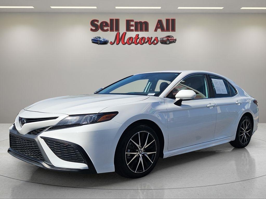2024 Toyota Camry SE Auto (Natl)