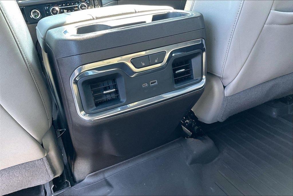GMC Sierra 1500 4WD Crew Cab 147" SLT 2023