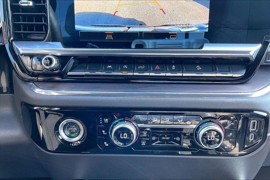 GMC Sierra 1500 4WD Crew Cab 147" SLT 2023