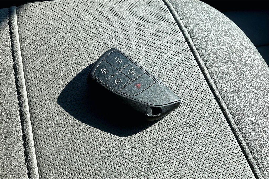 GMC Sierra 1500 4WD Crew Cab 147" SLT 2023