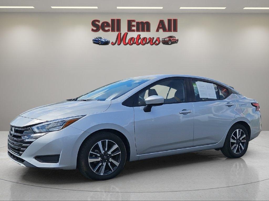 2025 Nissan Versa SV CVT