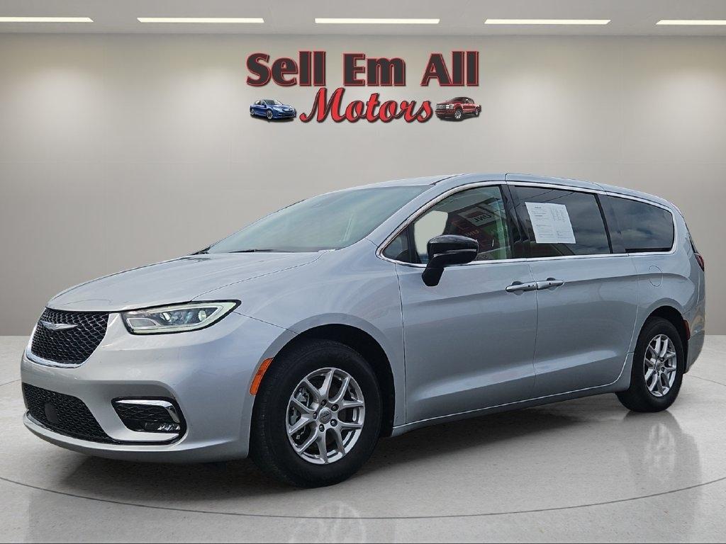 2024 Chrysler Pacifica Touring L FWD