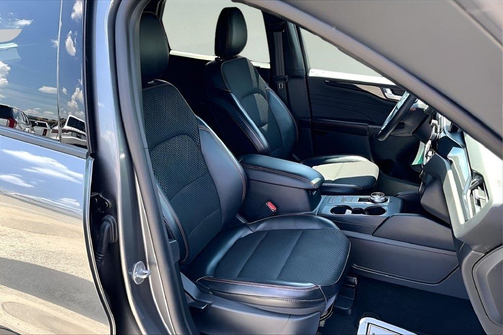 Ford Escape ST-Line FWD 2025