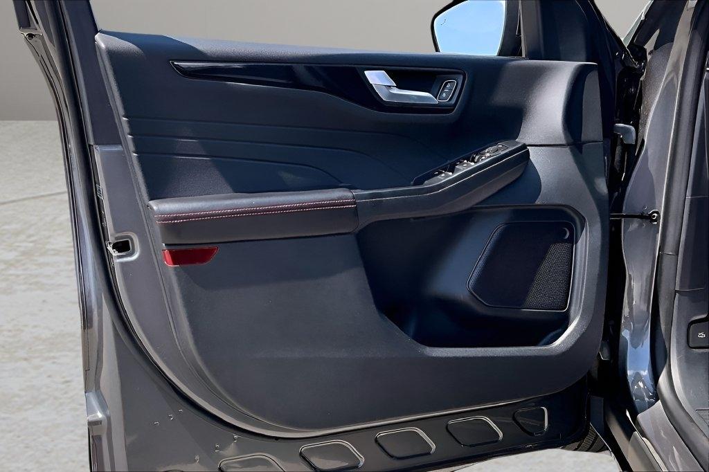 Ford Escape ST-Line FWD 2025