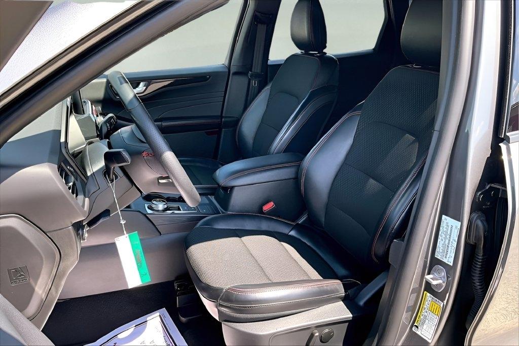 Ford Escape ST-Line FWD 2025