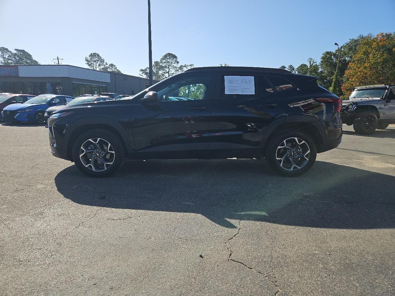 2025 Chevrolet Trax FWD 4dr LT