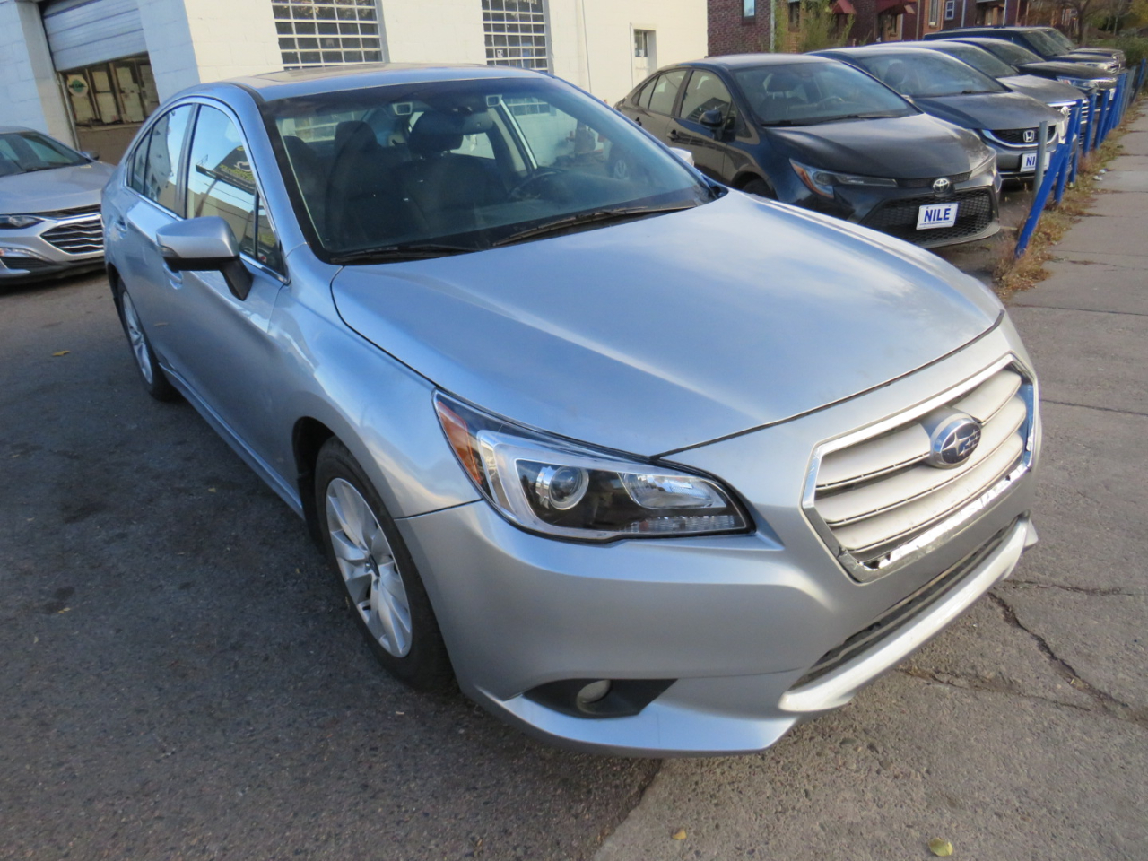 2016 Subaru Legacy 2.5i Premium photo 2