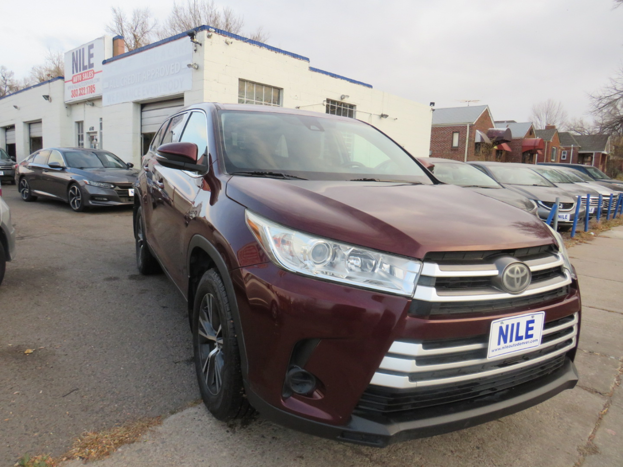 2019 Toyota Highlander LE FWD I4
