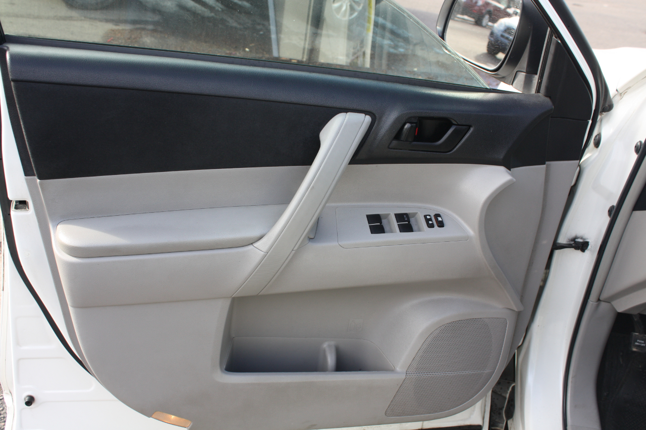 Toyota Highlander  2012