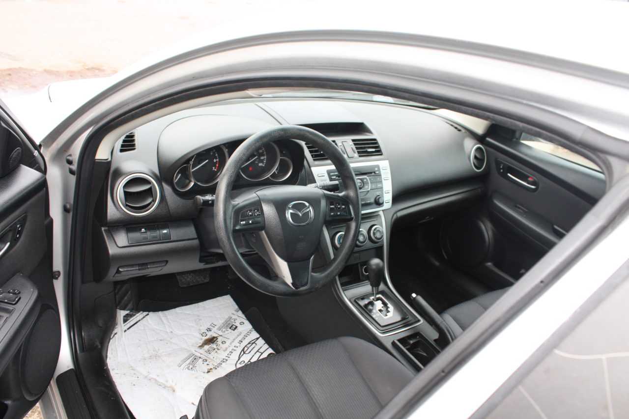 Mazda MAZDA6 i Sport 2012