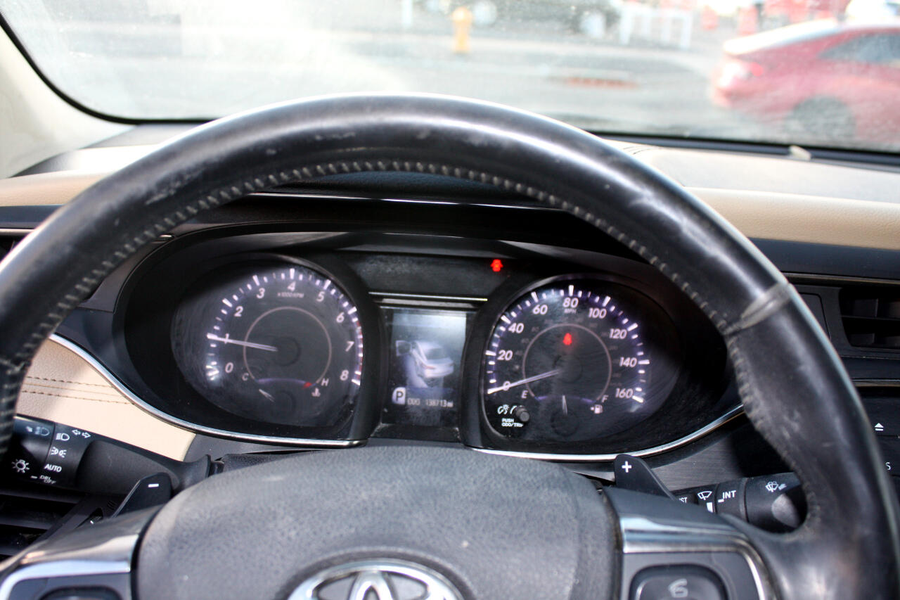 Toyota Avalon XLE 2016