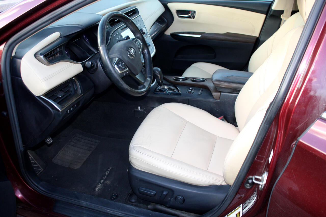 Toyota Avalon XLE 2016