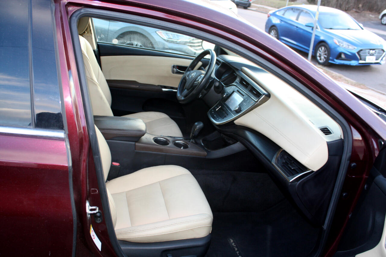 Toyota Avalon XLE 2016